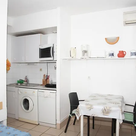 Apartmán 4 Personnes, Face A La Plage, Climatise, Parking - Fr-1-803-31